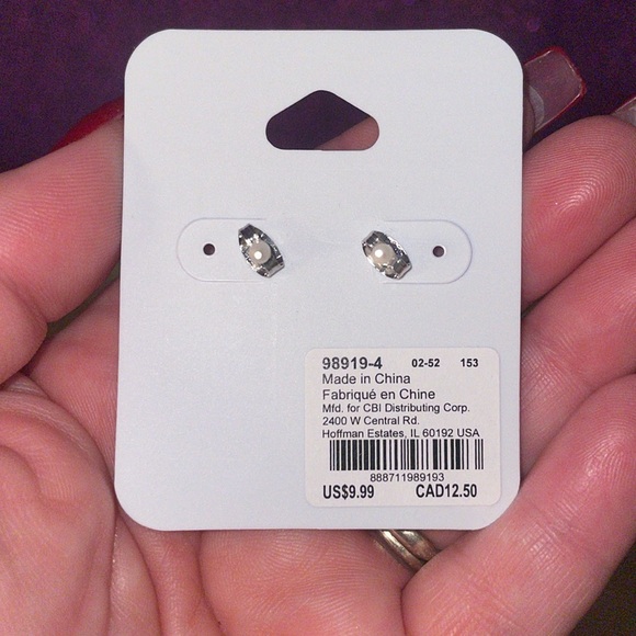 🎄 Howdy Earrings - Picture 3 of 3